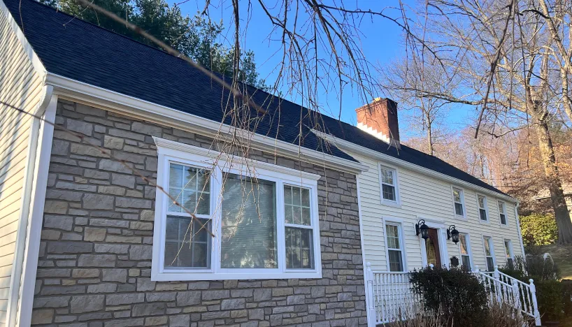 Don’t Ignore These Telltale Signs: When to Replace Your Home’s Siding