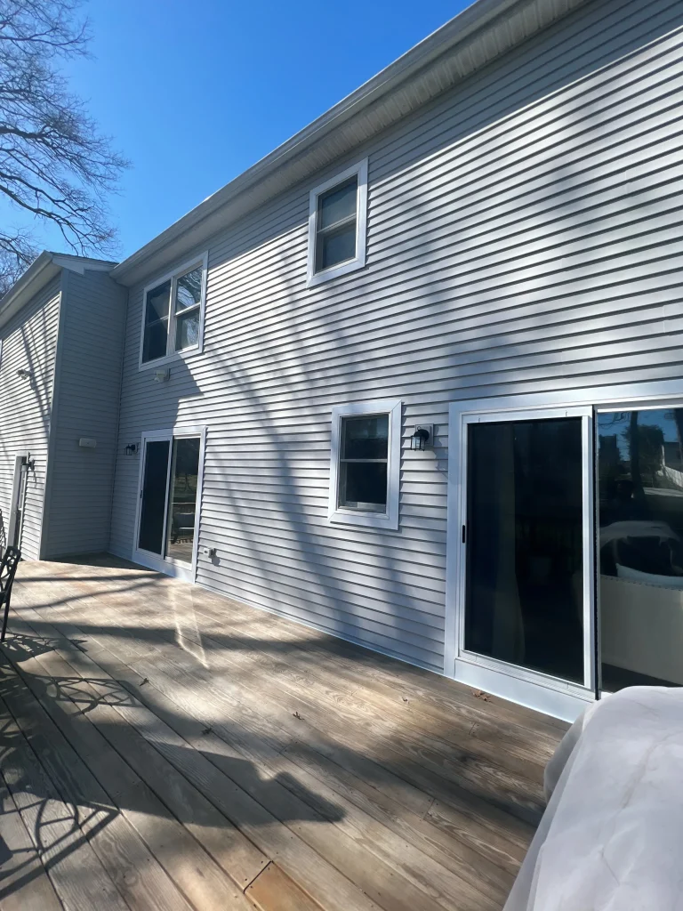 expert soffit siding installer